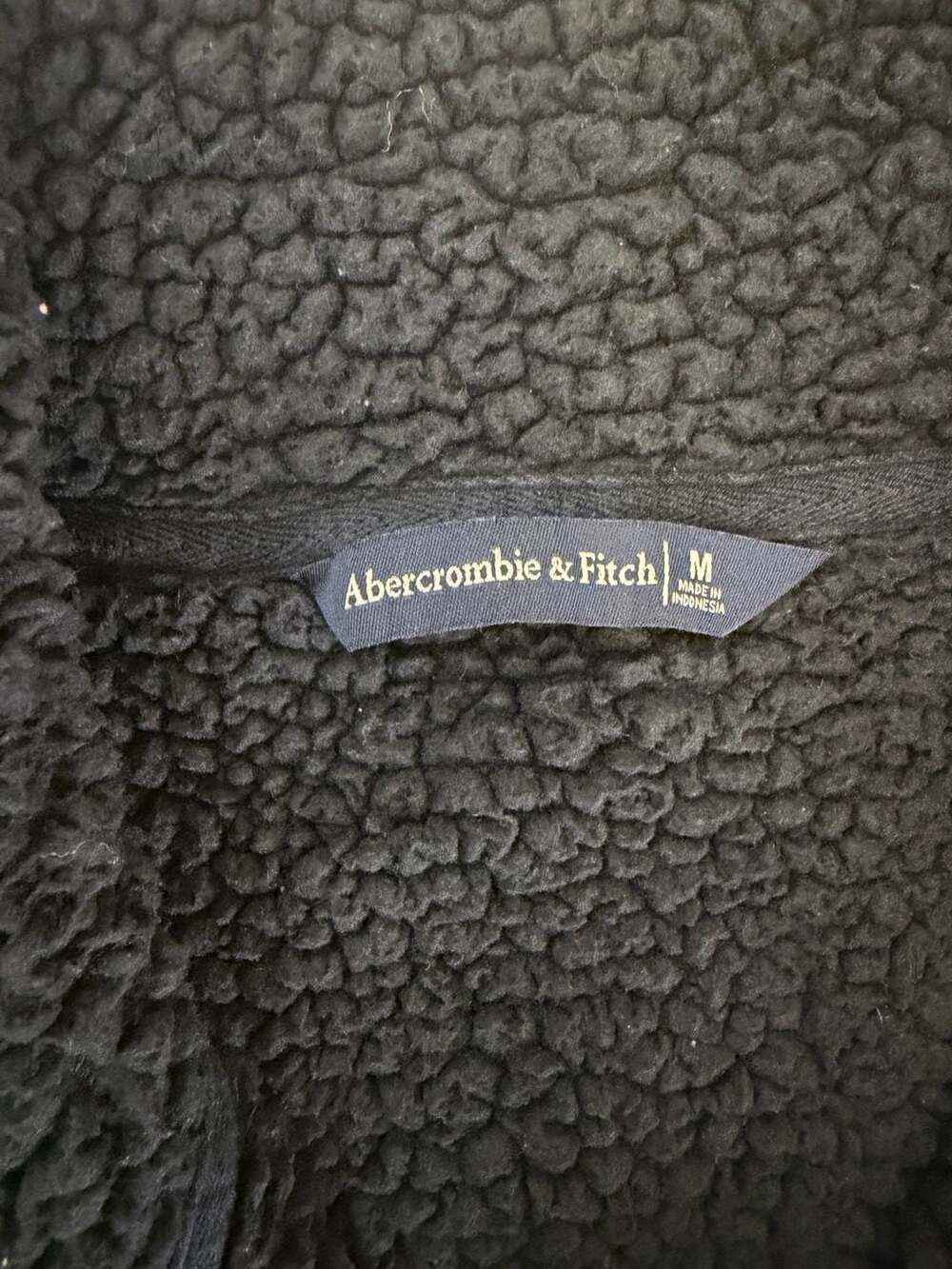 Vintage Abercrombie & Fitch Women's Sherpa-Lined Logo Half-Zip Sweatshirt - Picture 9 of 9